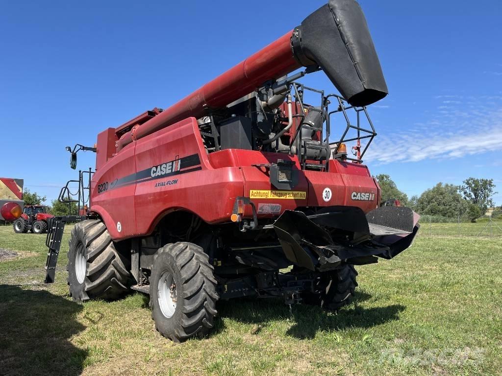 Case IH AF 8230 Biçerdöverler