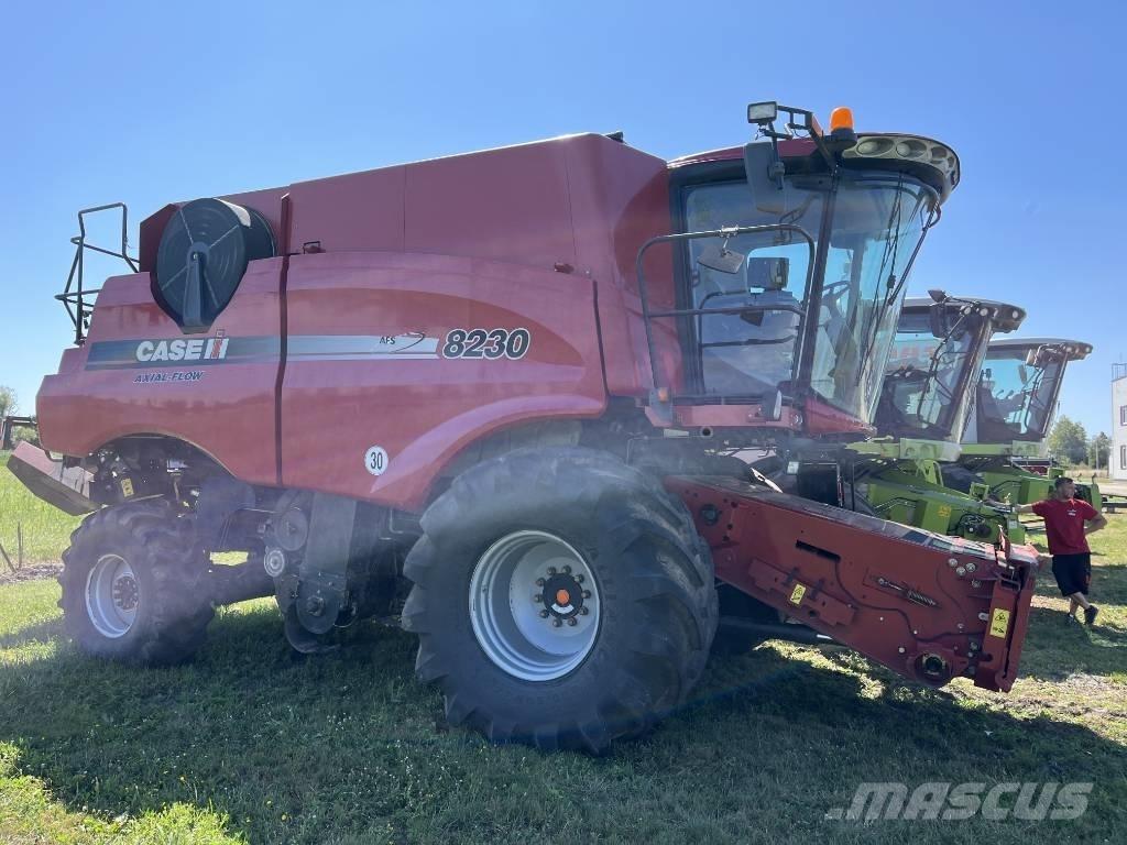 Case IH AF 8230 Biçerdöverler