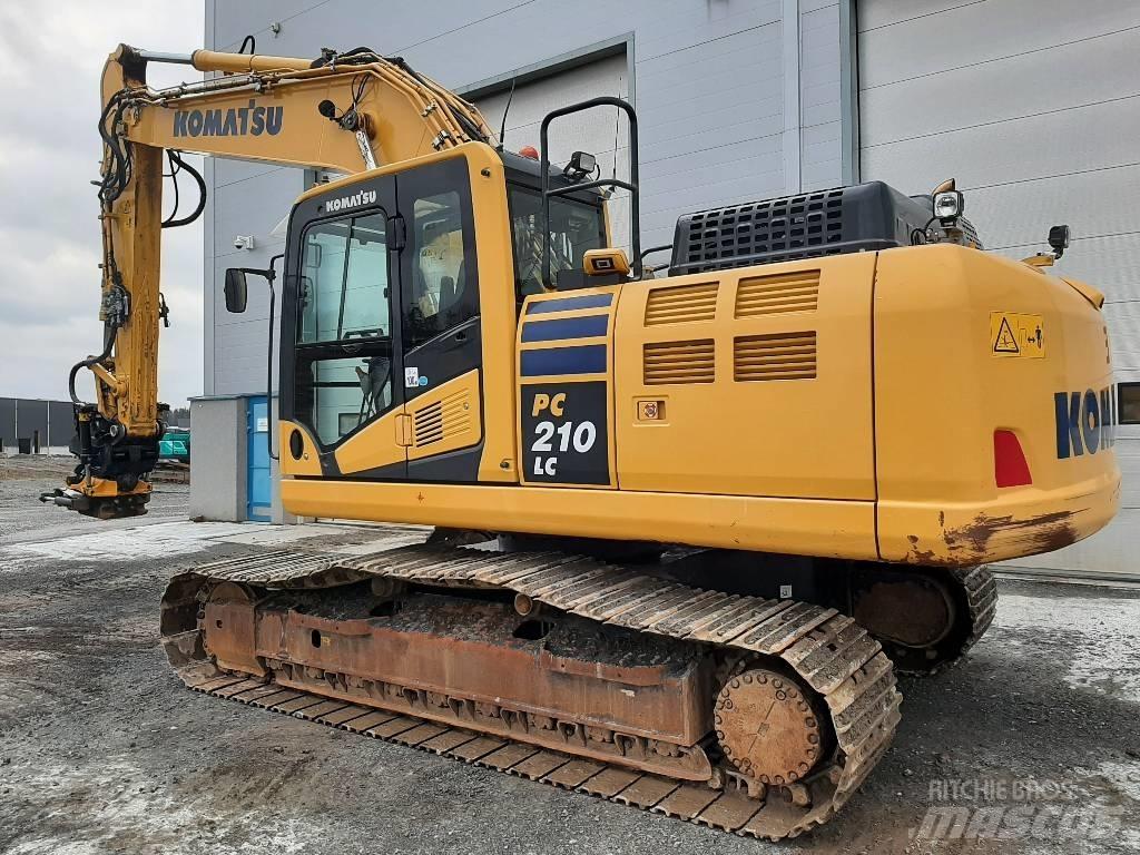 Komatsu PC 210 LC-11 Paletli ekskavatörler