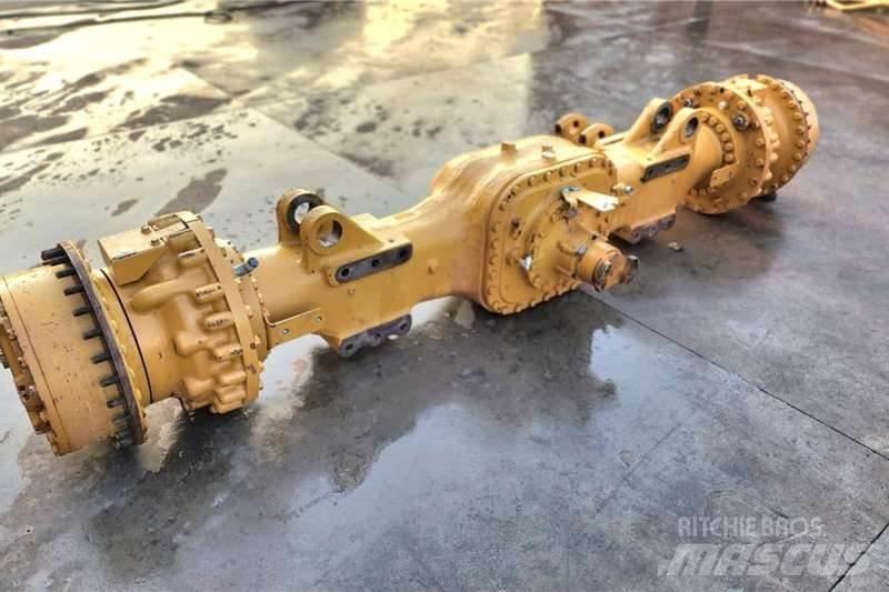 CAT 745C axle Diger kamyonlar