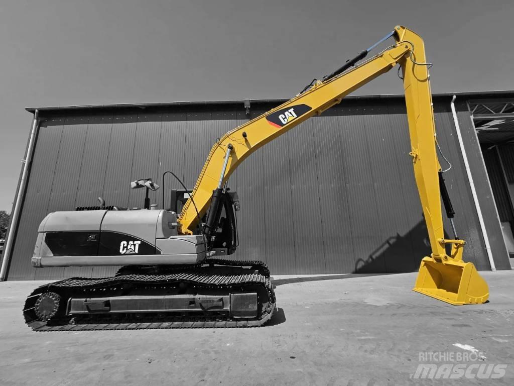 CAT 320E 18m Set Beko kepçeleri