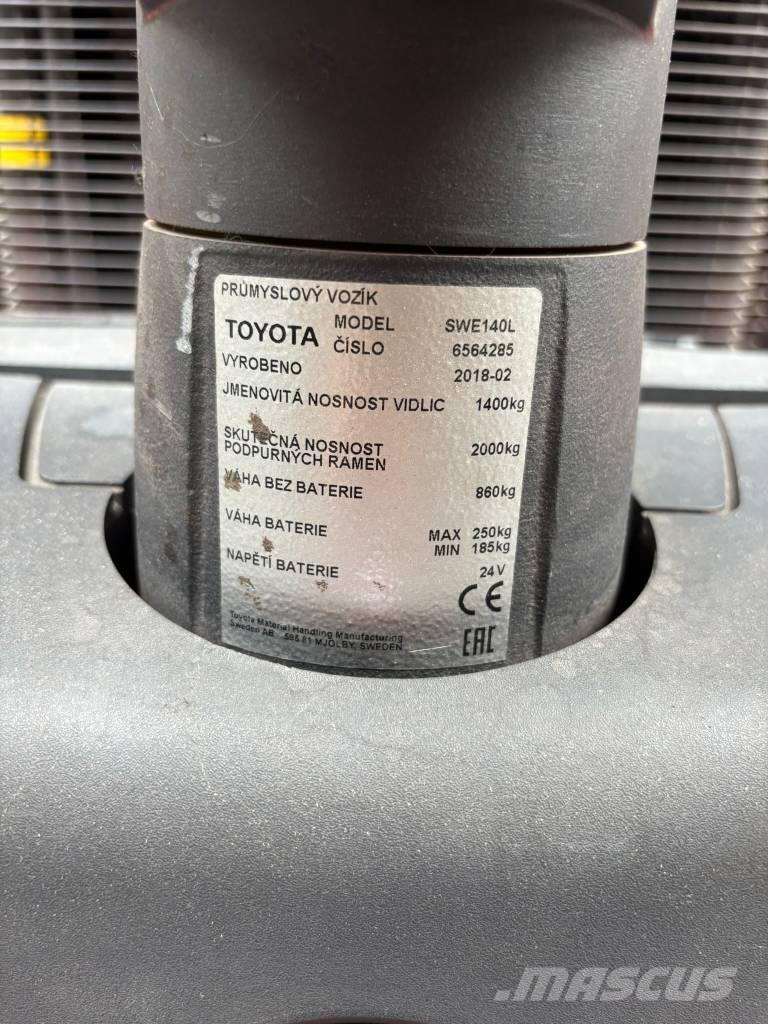 Toyota SWE140L Akülü depo ekipmanları