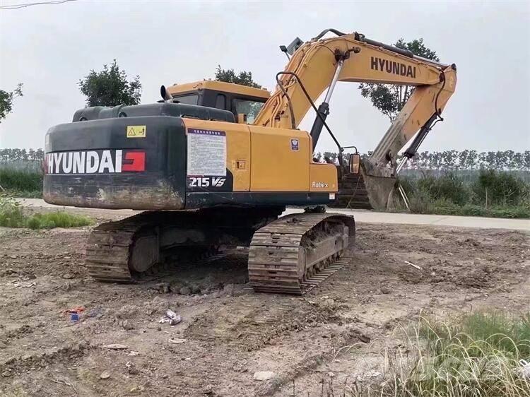 Hyundai R215VS Paletli ekskavatörler