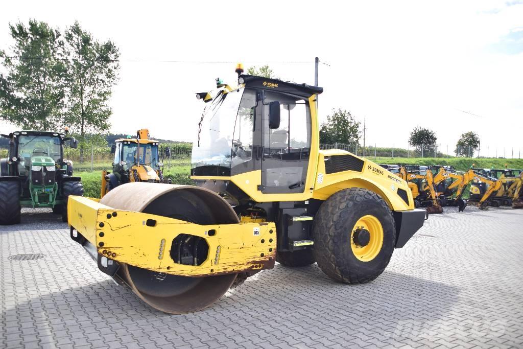 Bomag BW 213 DH Tek tamburlu silindirler