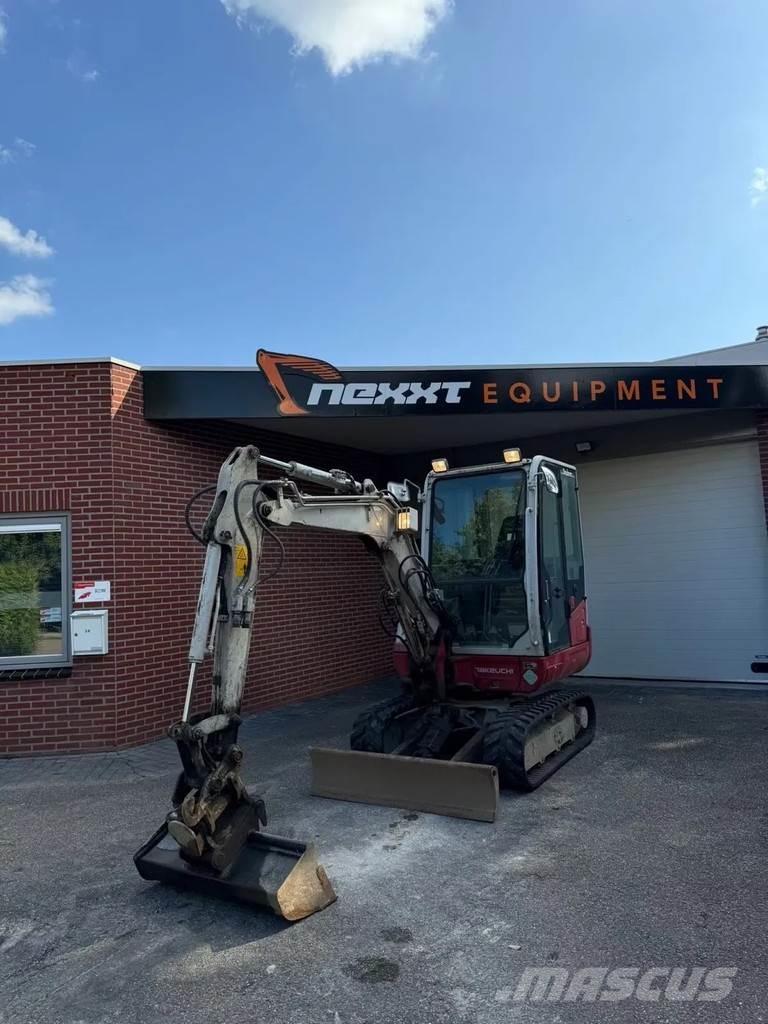 Takeuchi TB230 Paletli ekskavatörler