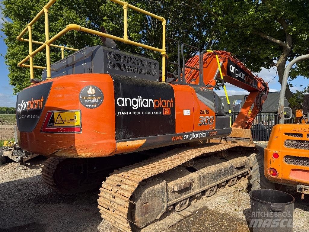 Hitachi ZX 300 LC-7 Paletli ekskavatörler