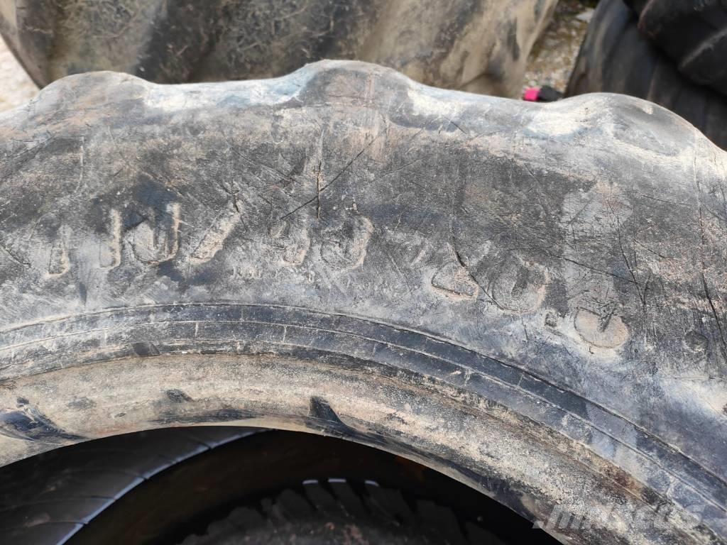 Nokian 710/45-26.5 Lastikler