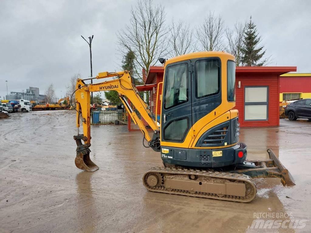 Hyundai R25Z-9AK Mini ekskavatörler, 7 tona dek