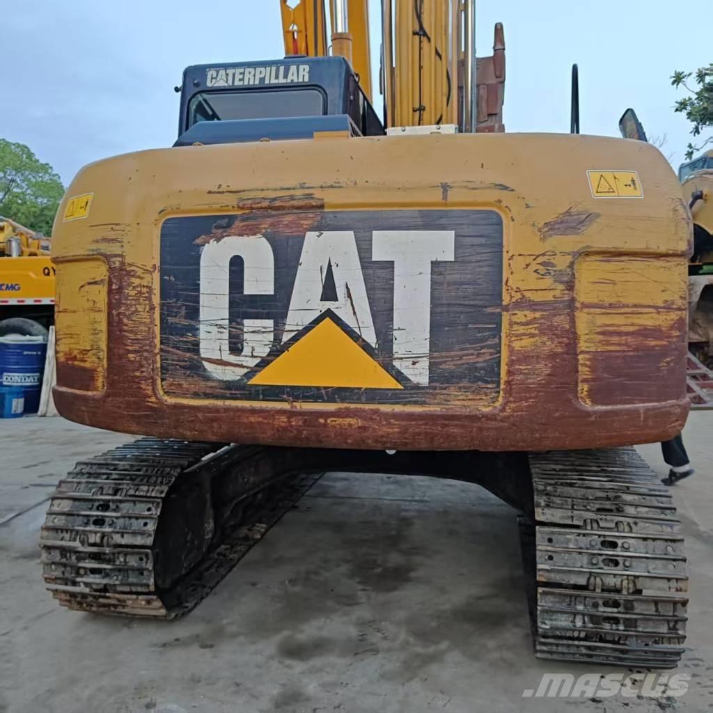 CAT 313 D Paletli ekskavatörler