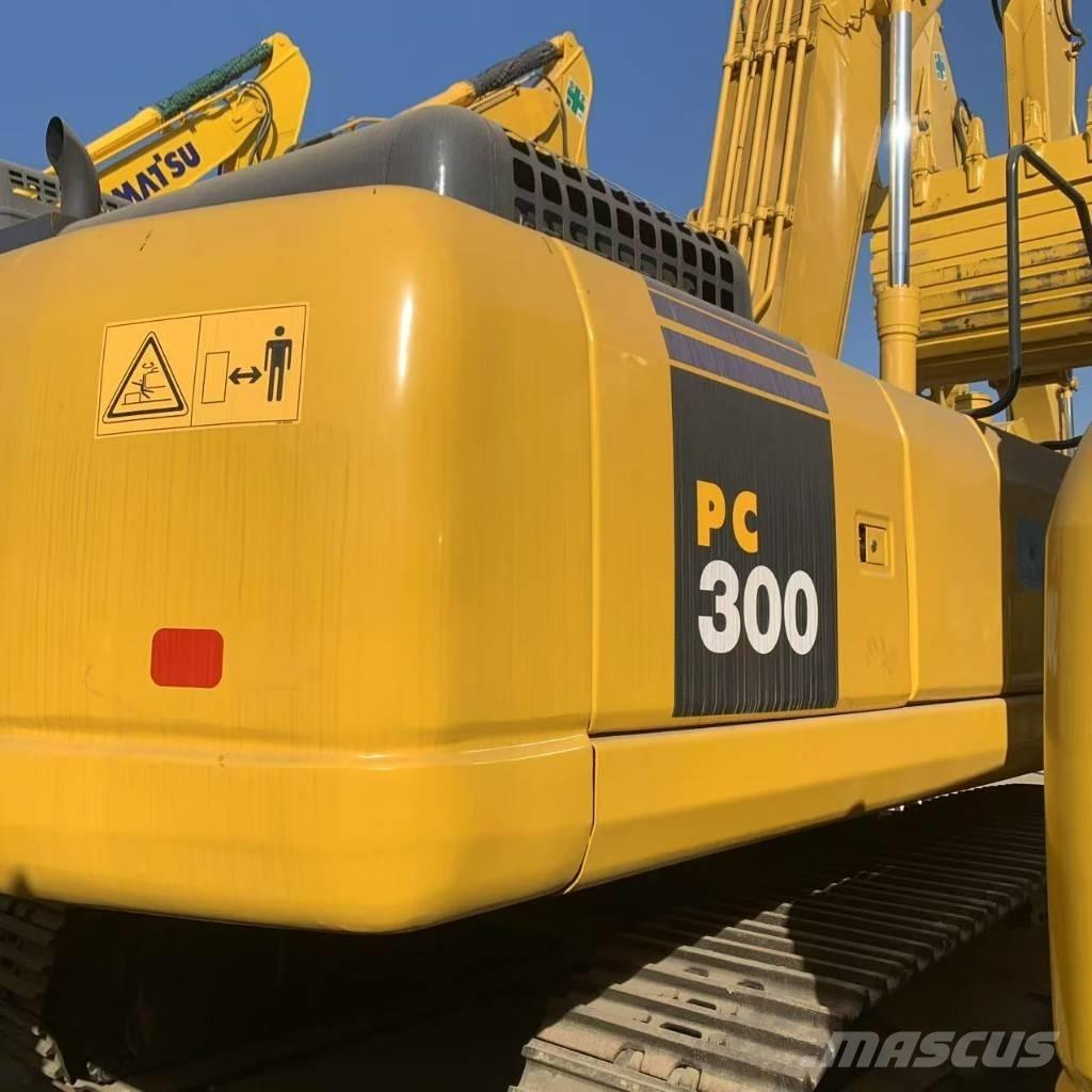 Komatsu PC 300-7 Paletli ekskavatörler