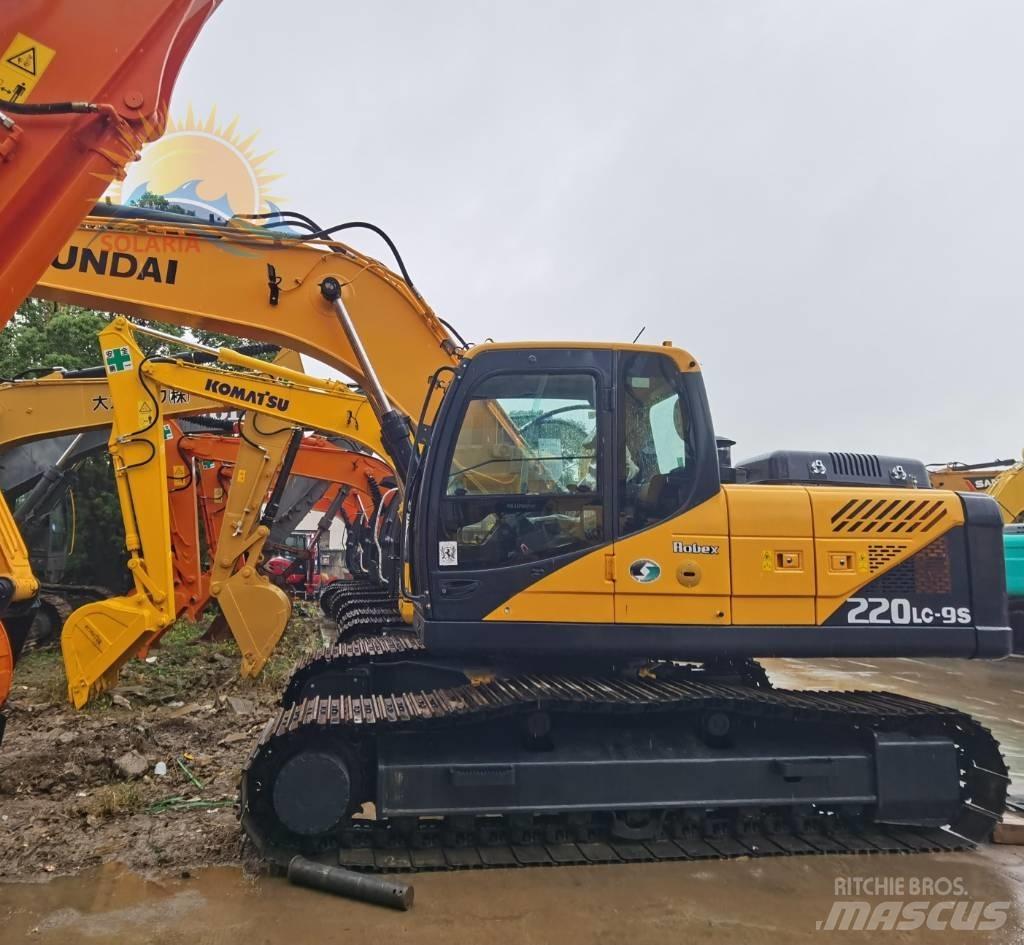 Hyundai R220LC-9S Lastik tekerli ekskavatörler