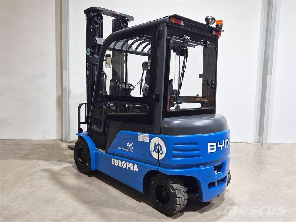 BYD ECB30C Elektrikli forkliftler
