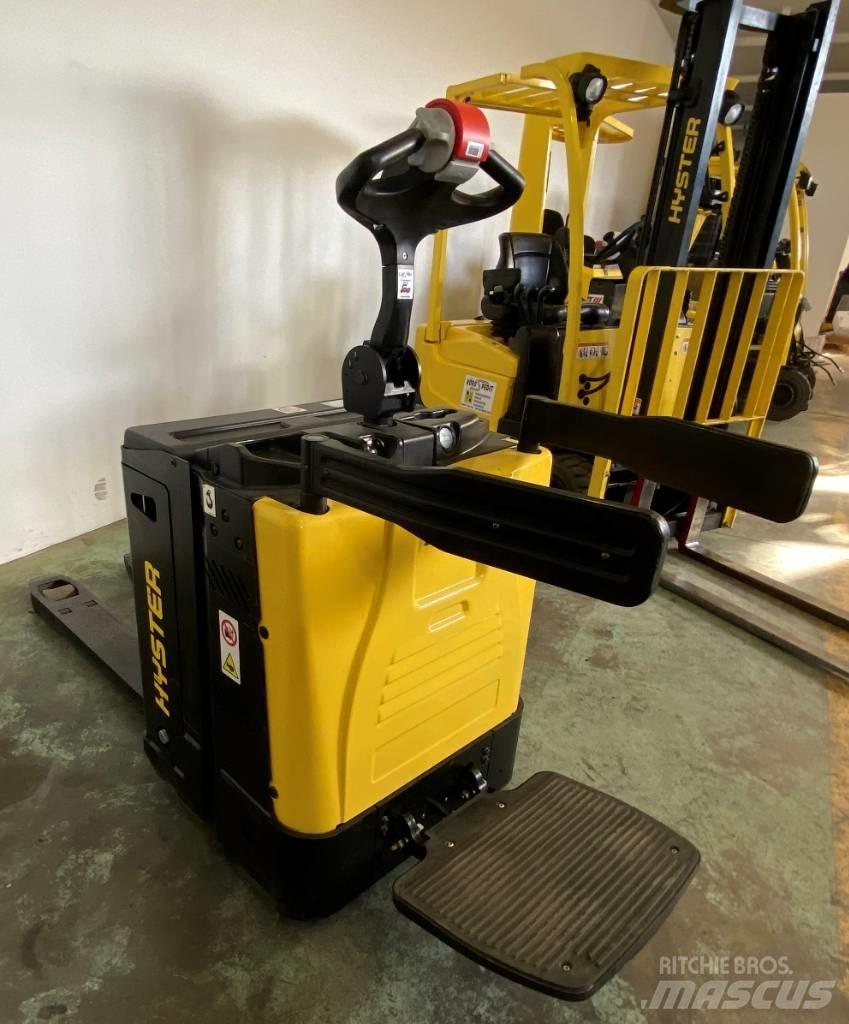 Hyster P2.0S FBW Yaya kumandali istif makinasi