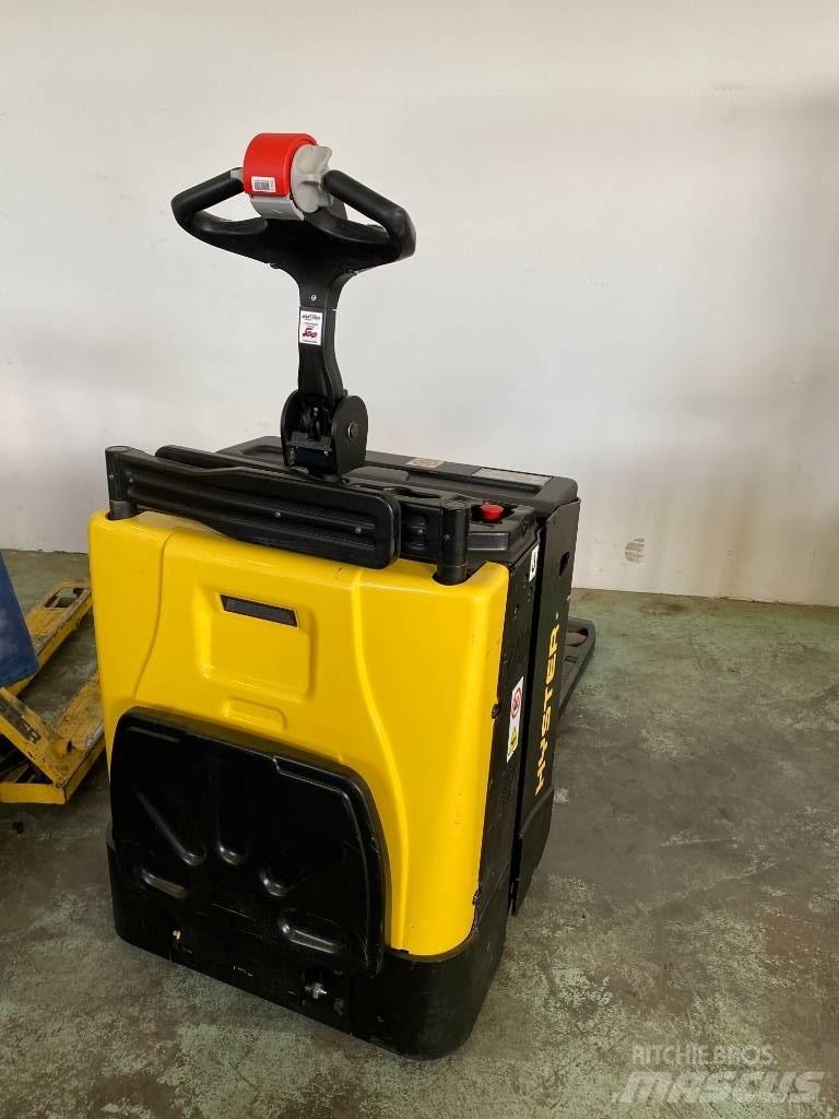 Hyster P2.0S FBW Yaya kumandali istif makinasi