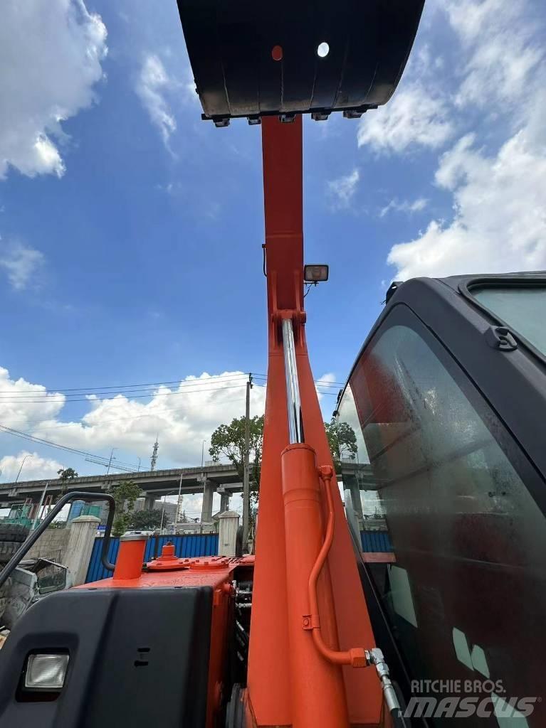 Hitachi ZX 70 Paletli ekskavatörler