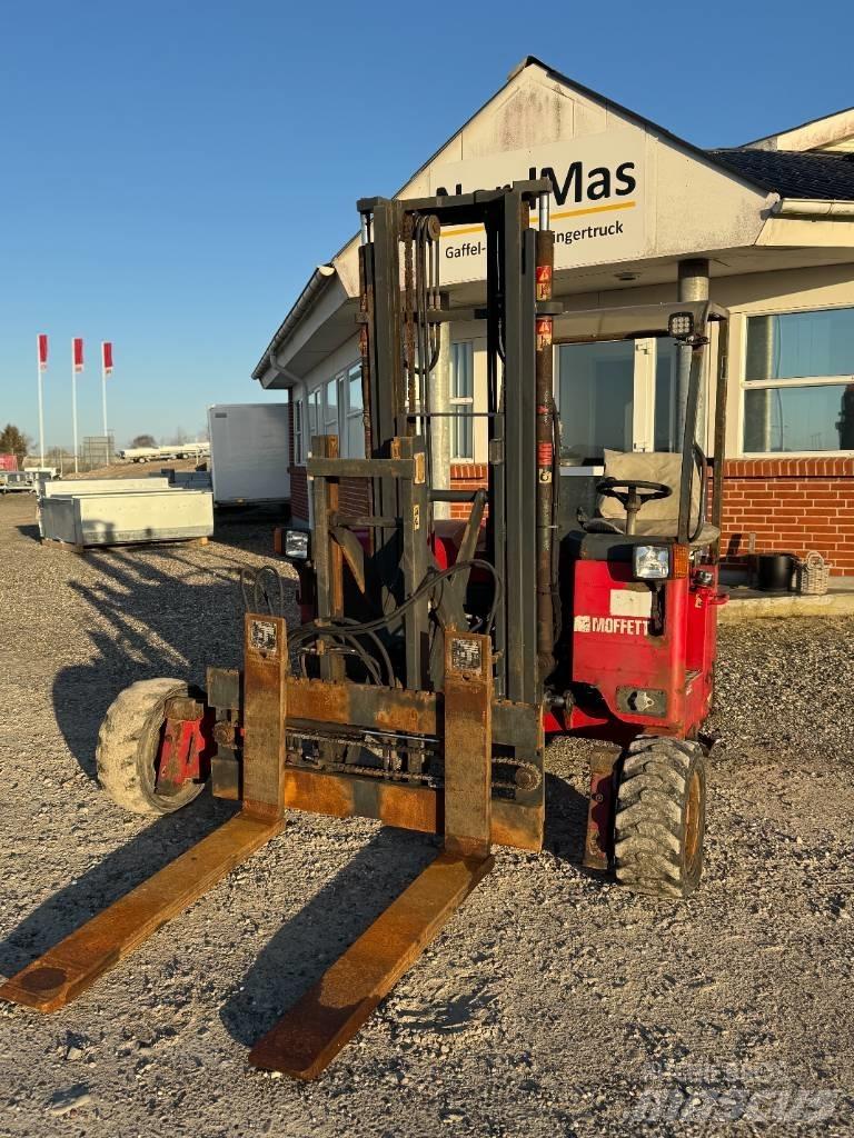 Moffett M4 25.3 Dizel forkliftler