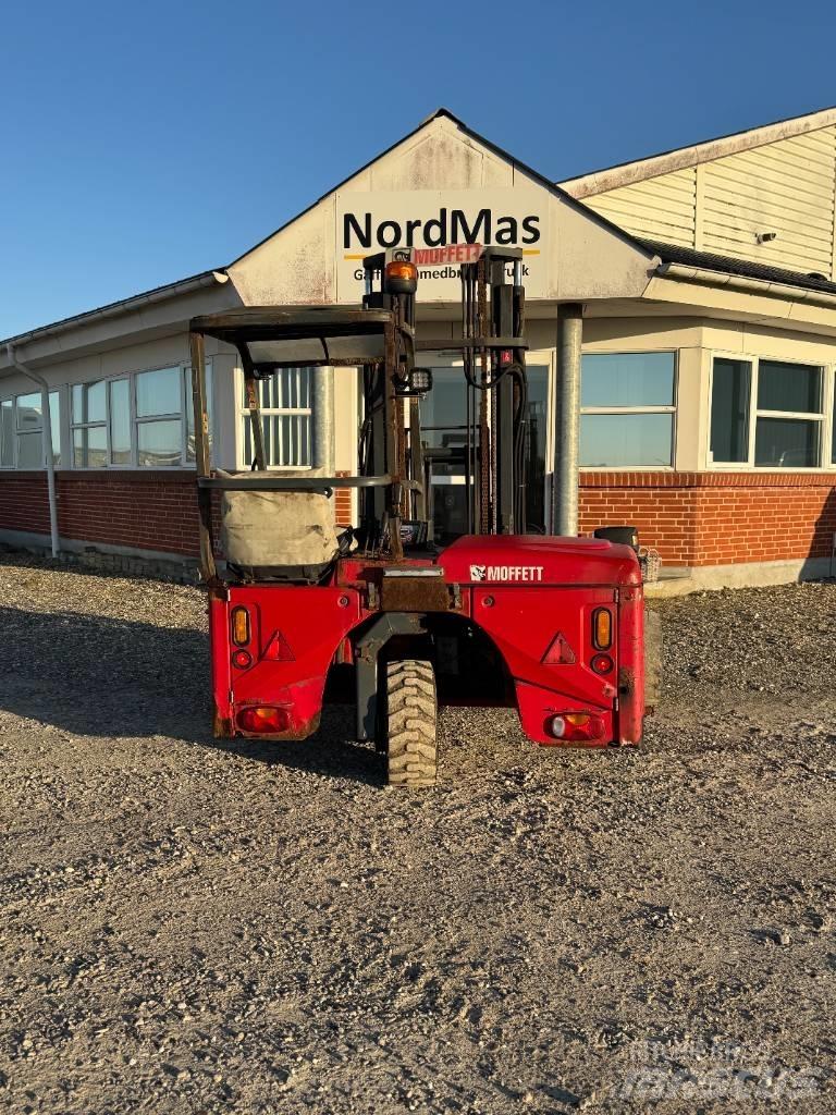 Moffett M4 25.3 Dizel forkliftler