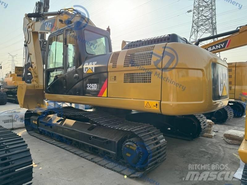 CAT 326D2 Paletli ekskavatörler