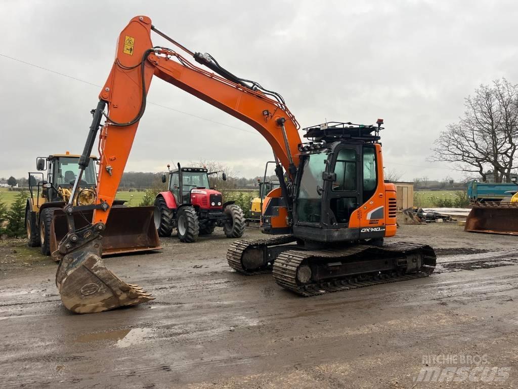 Doosan DX 140 LCR-5 Paletli ekskavatörler