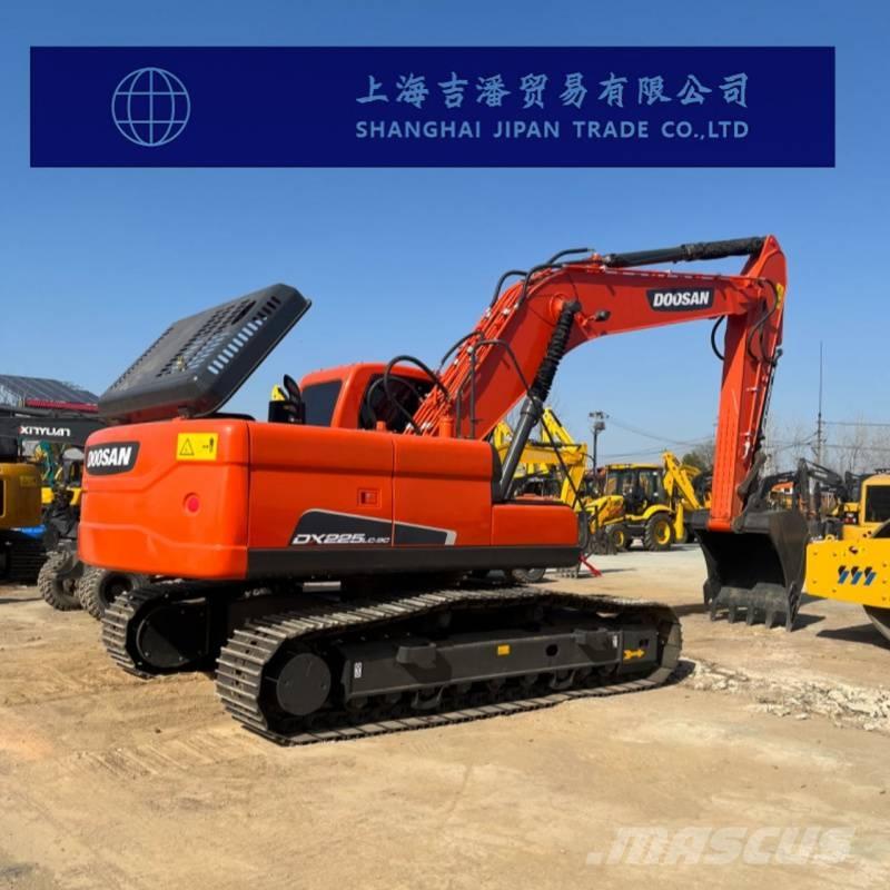 Doosan DX 225 Paletli ekskavatörler