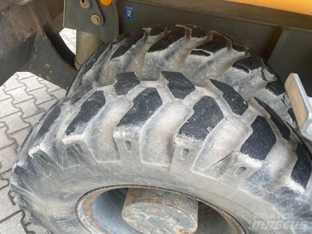 Liebherr A 918 Lastik tekerli ekskavatörler