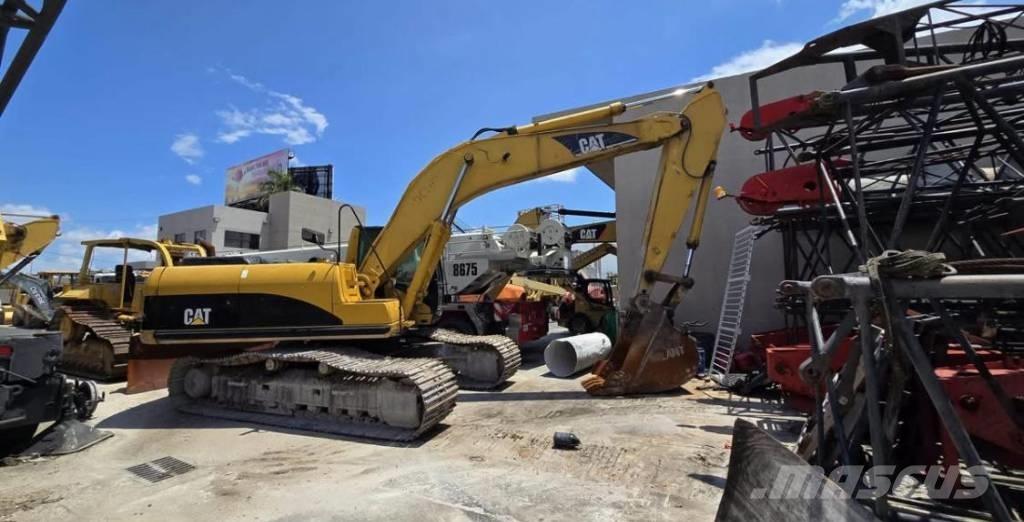 CAT 325 CL Paletli ekskavatörler
