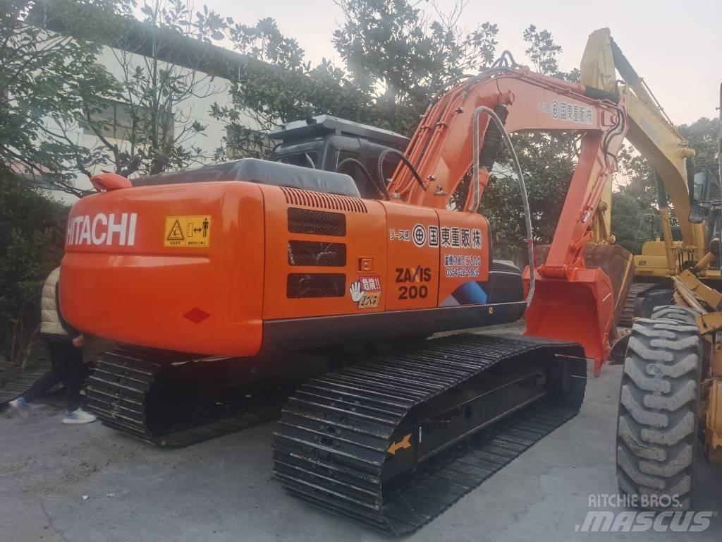 Hitachi ZX 200 Paletli ekskavatörler