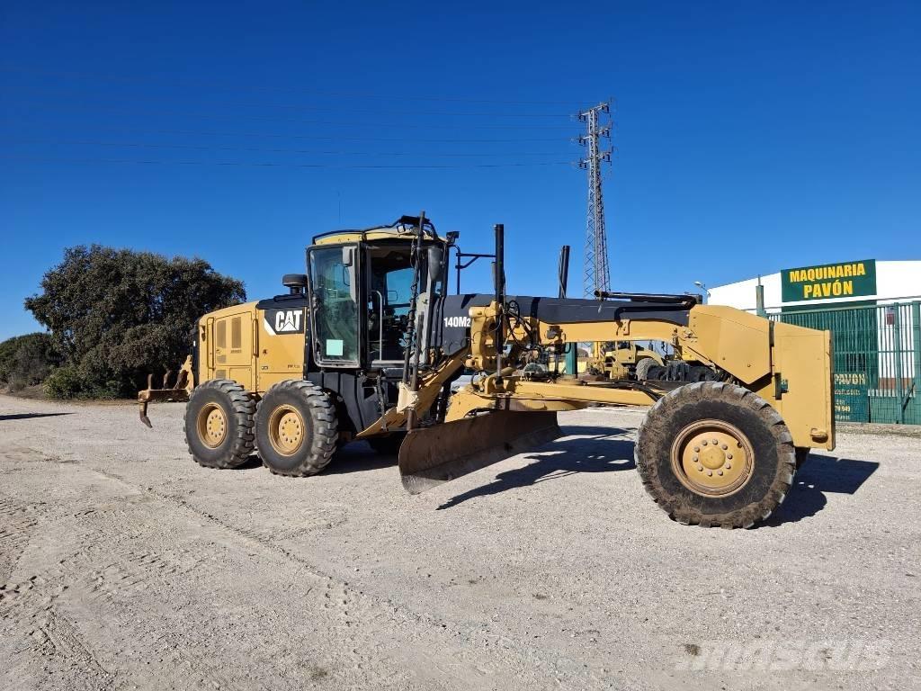 CAT 140 M 2 Greyderler