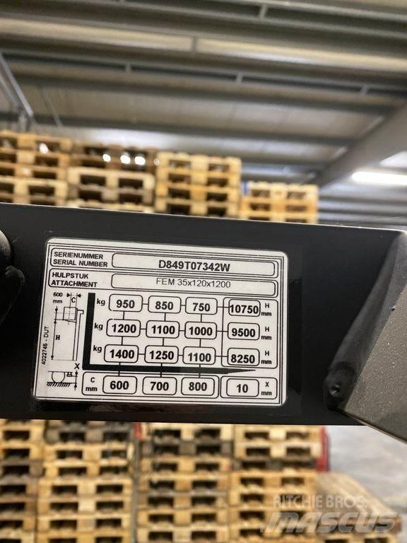 Yale MR14 Reach truck - depo içi istif araçları