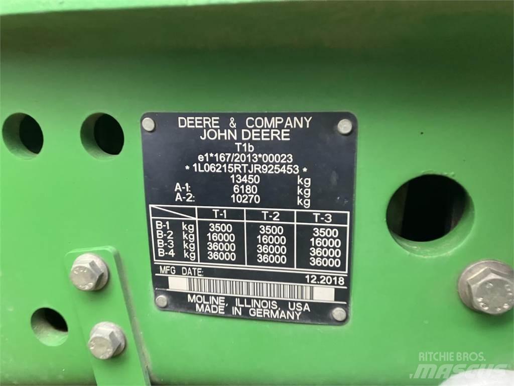 John Deere 6215R Traktörler