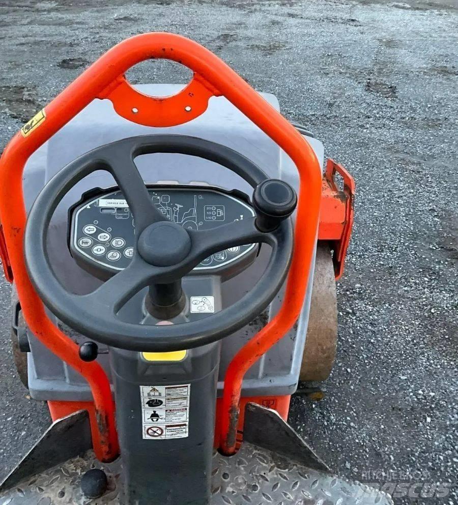 Hamm HD 12 VV Çift tamburlu silindirler
