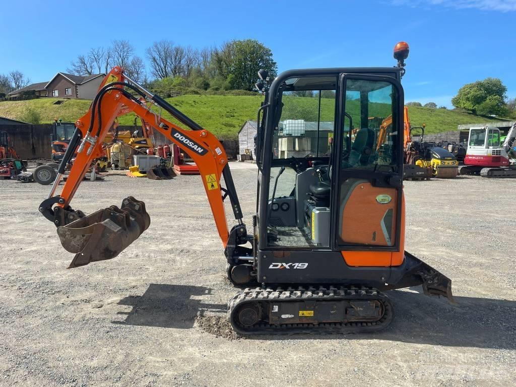Doosan DX 19 Mini ekskavatörler, 7 tona dek