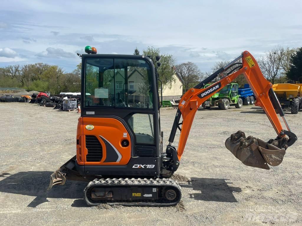 Doosan DX 19 Mini ekskavatörler, 7 tona dek