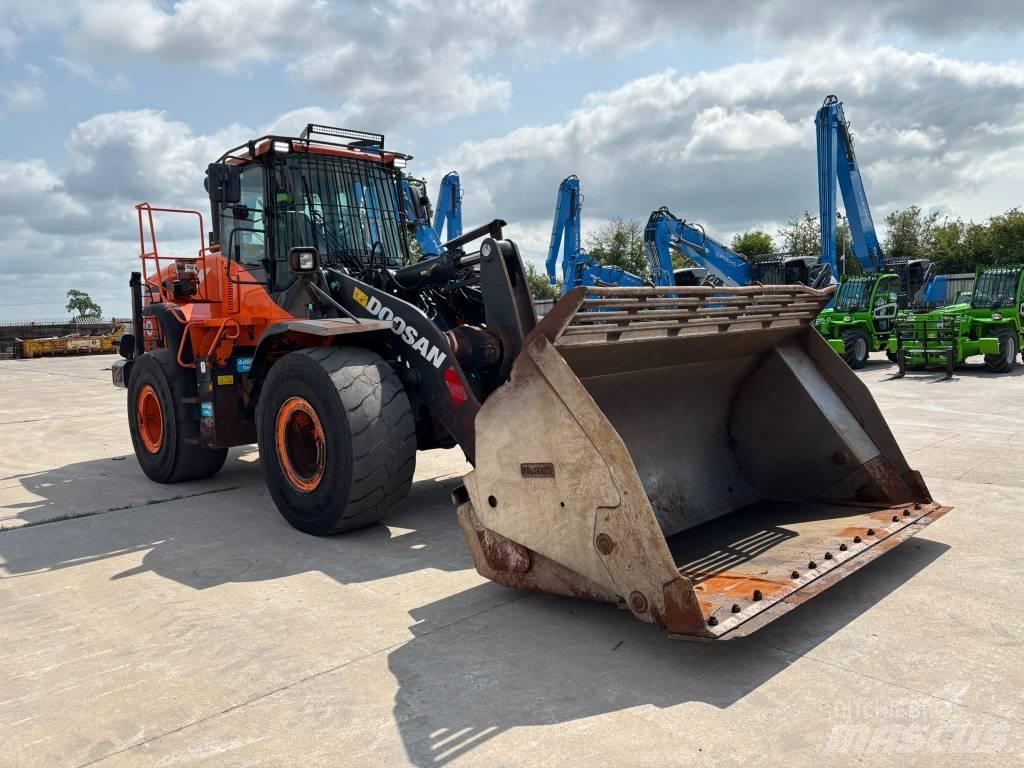 Doosan DL 300-5 Tekerlekli yükleyiciler