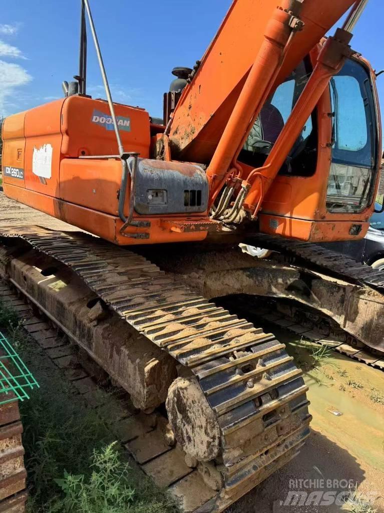 Doosan DX 260LC Paletli ekskavatörler