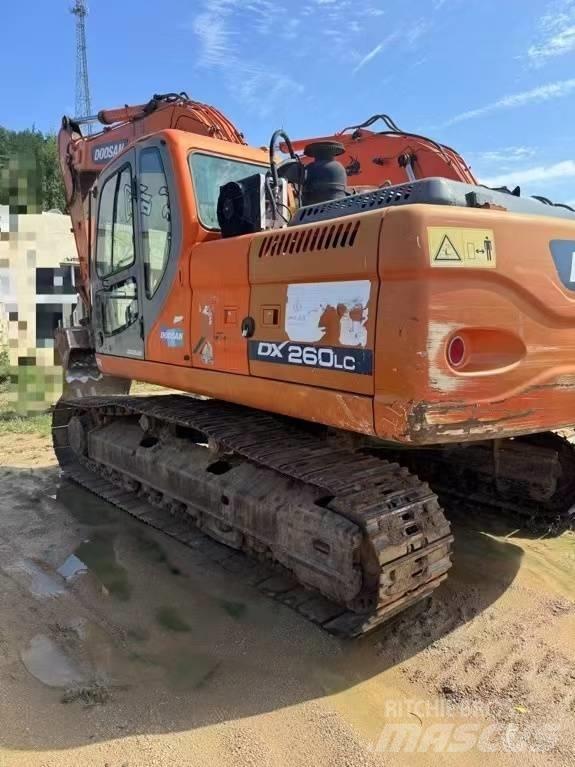 Doosan DX 260LC Paletli ekskavatörler