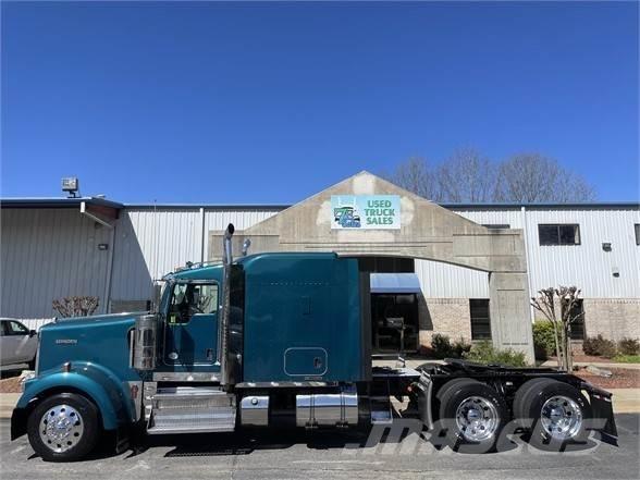 Kenworth W900L Çekiciler
