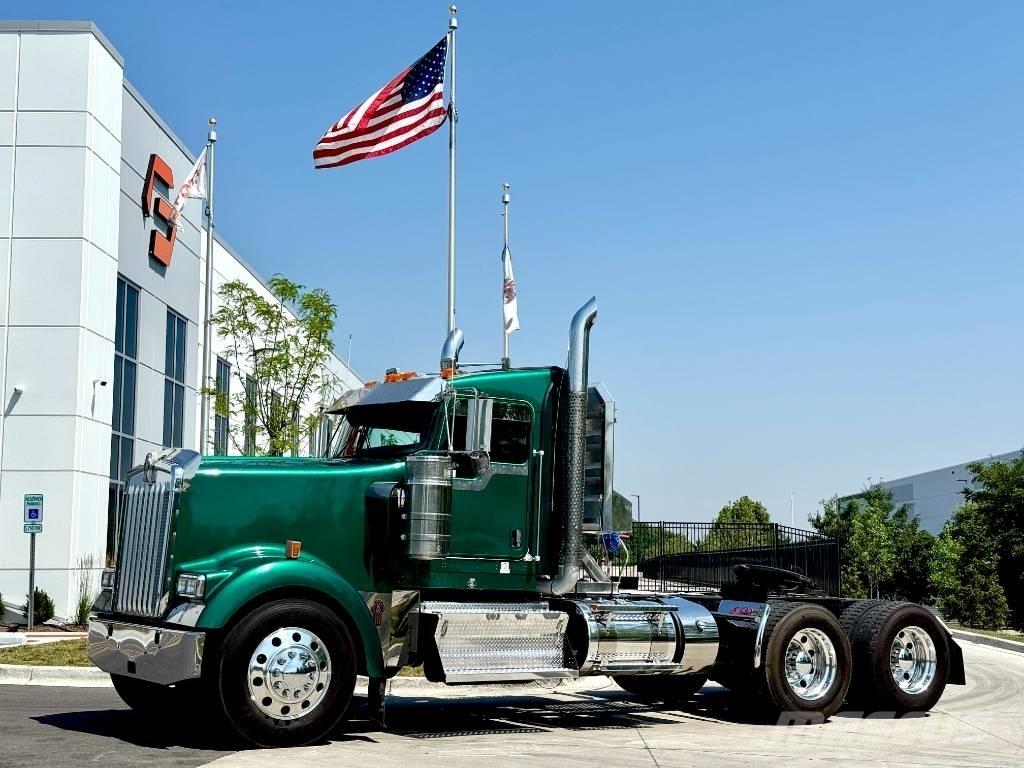 Kenworth W 900 Çekiciler