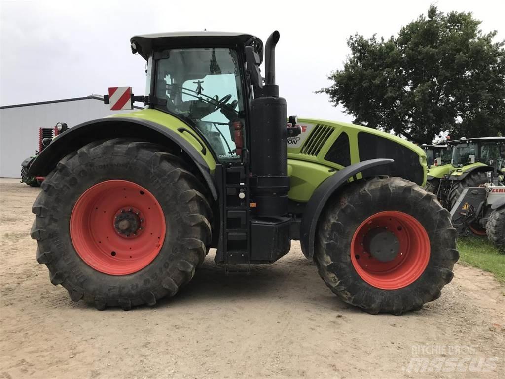 CLAAS Axion 920 Traktörler