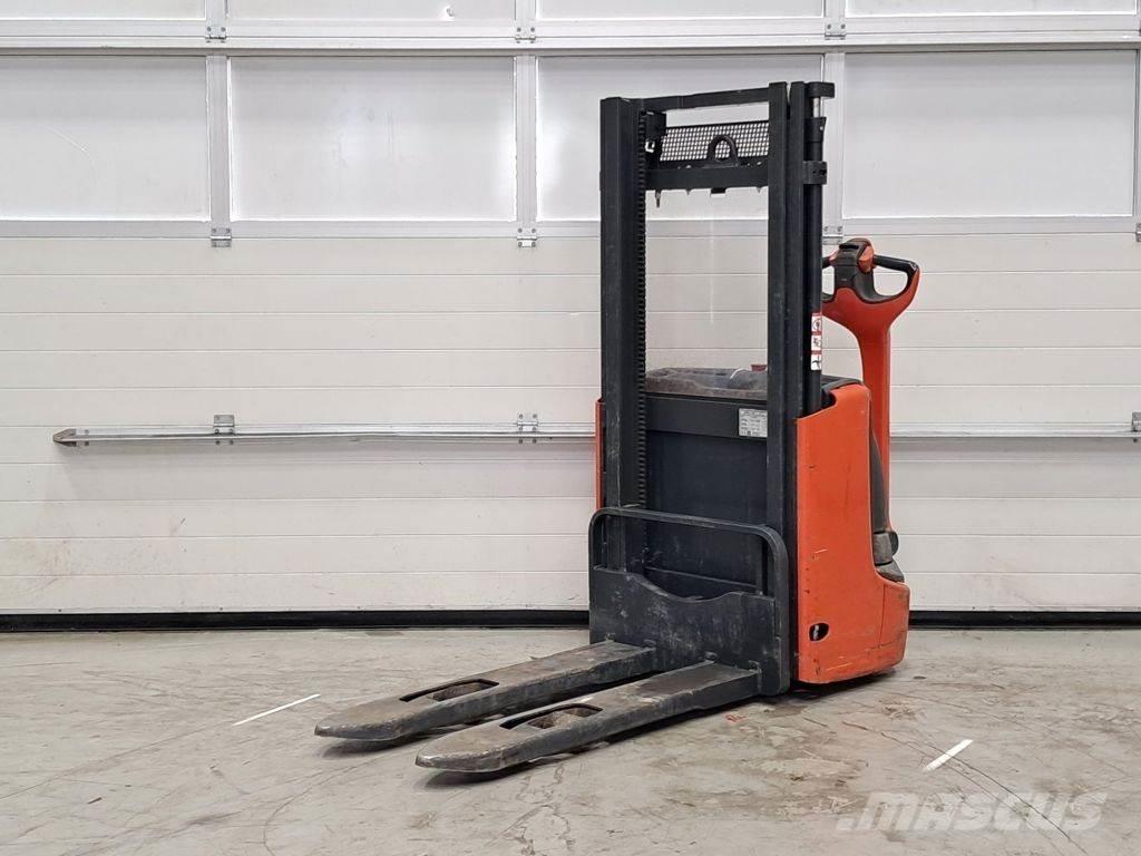 Linde L10B Yaya kumandali istif makinasi