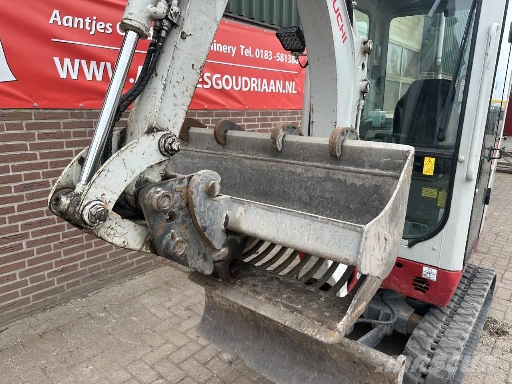 Takeuchi TB216 Mini ekskavatörler, 7 tona dek