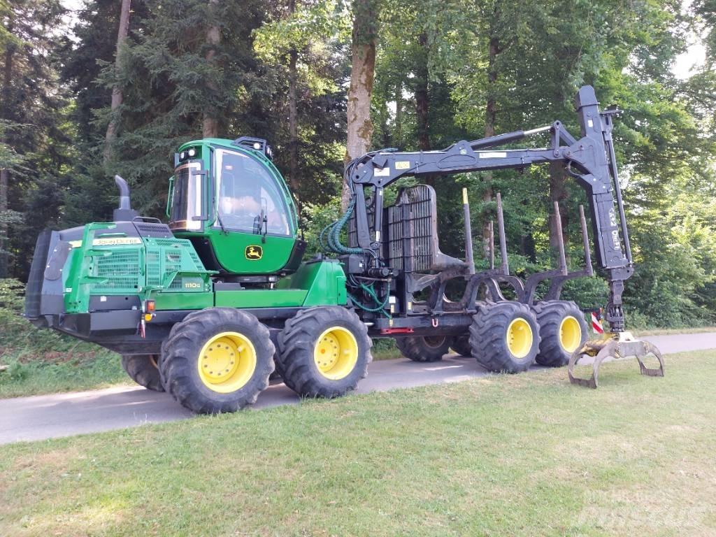 John Deere 1110G Tomruk yükleyici traktörler