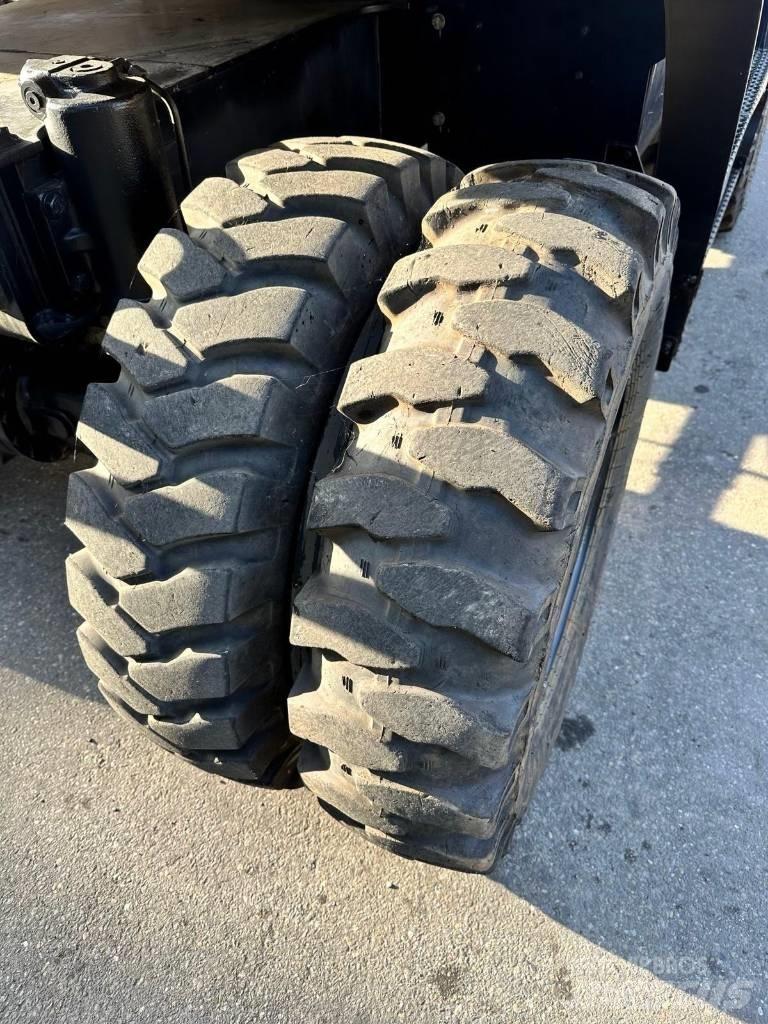 CAT M 318 F Lastik tekerli ekskavatörler