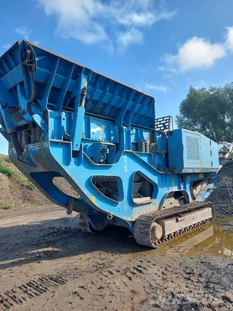 Terex Pegson XR 400 Gezer kırıcılar