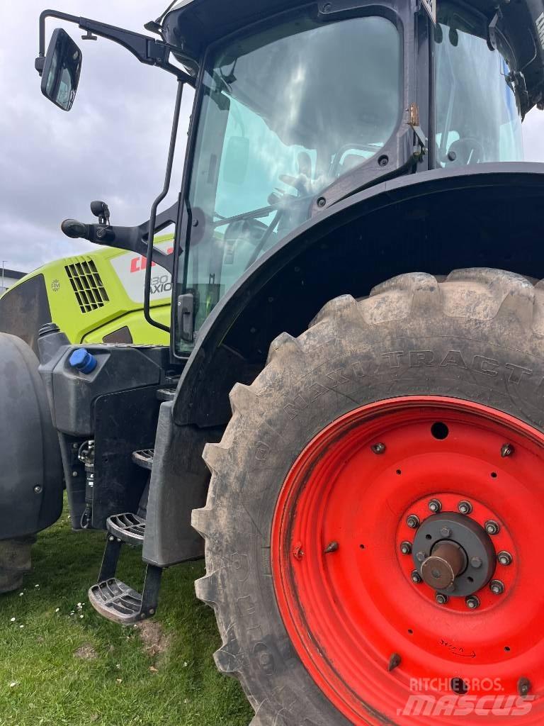 CLAAS AXION 830 CIS+ Traktörler