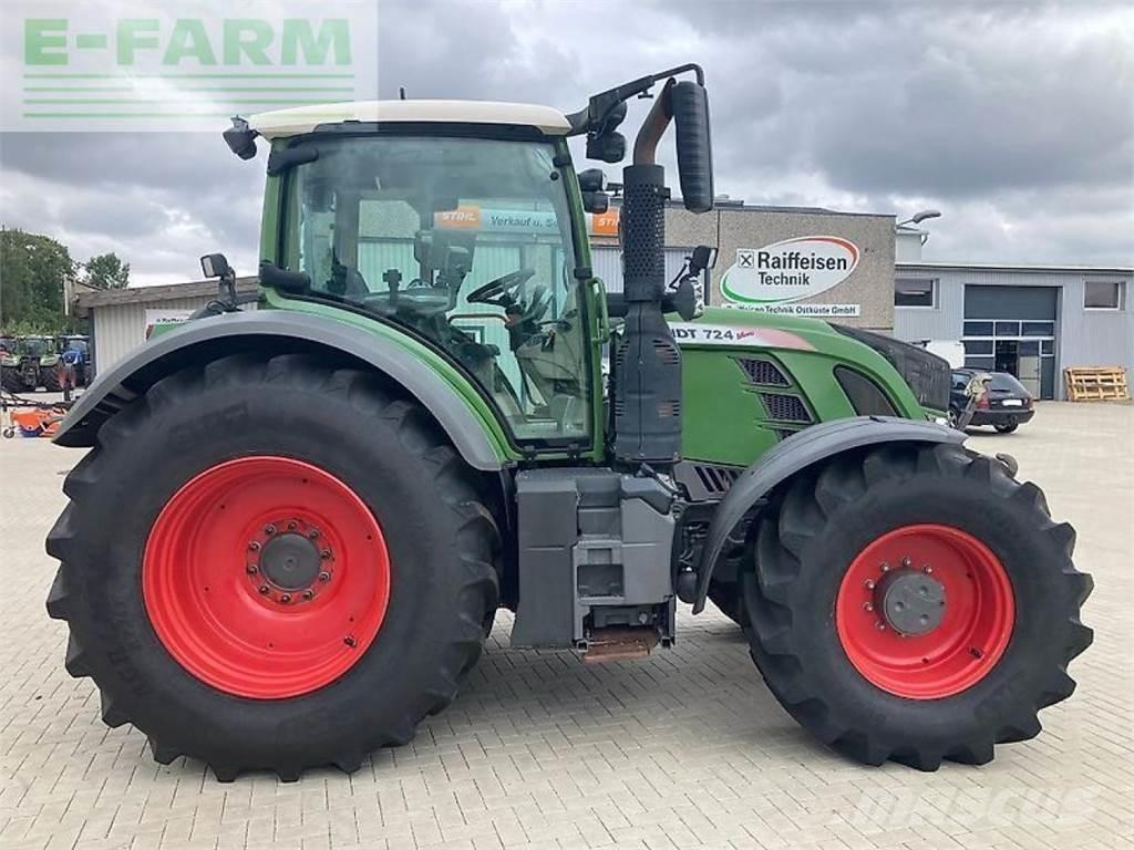 Fendt 724 vario s4 Traktörler