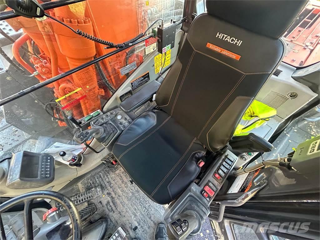 Hitachi ZX 170W-3 Lastik tekerli ekskavatörler