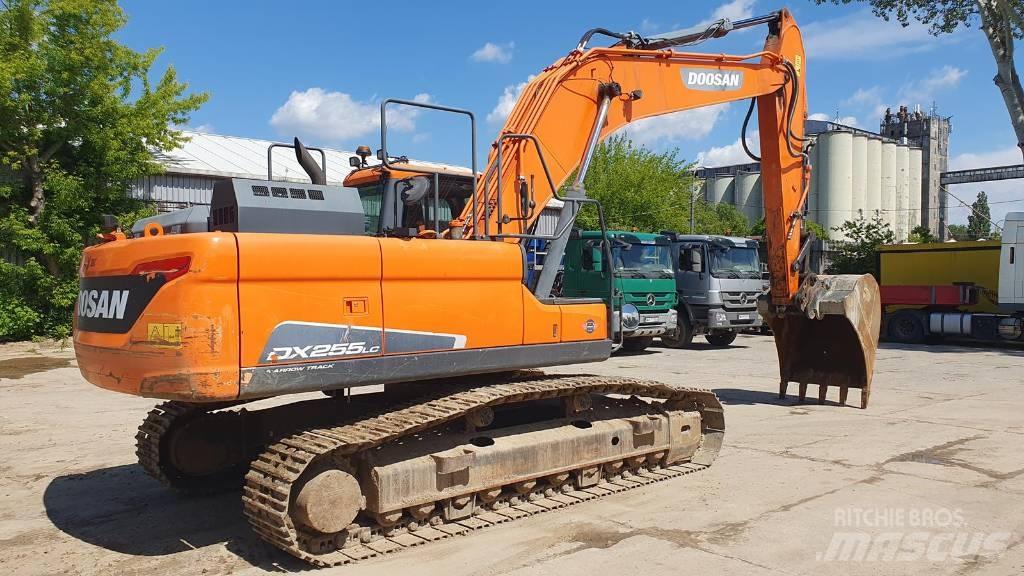 Doosan DX 255 LC-5 Paletli ekskavatörler