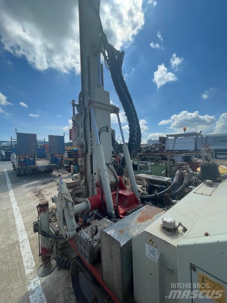 Comacchio MC 450 P1 Kuyu sondaj makinalari