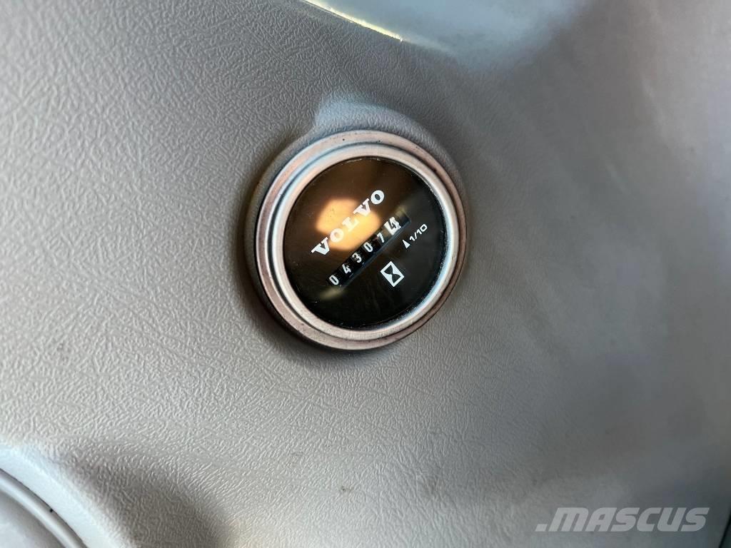 Volvo EWR 150 E Lastik tekerli ekskavatörler